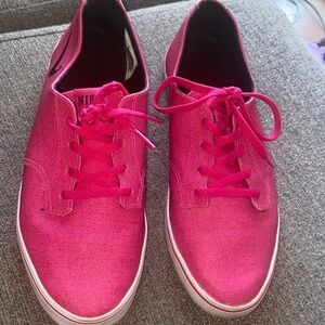 Nike Braata Lite Pink Black Sneaker Women's Skate Shoes Size 8 1/2 A4